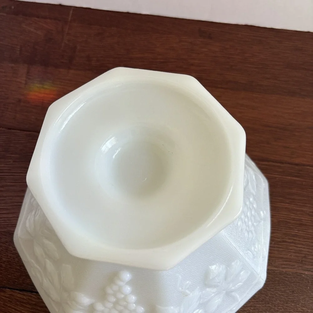 Vintage Harvest Grape Milk Glass Indiana Colony Compote Pedestal Fruit Dish Bowl